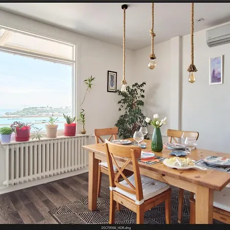 Appartement A Million Dollar View In The Heart Of The Istambul